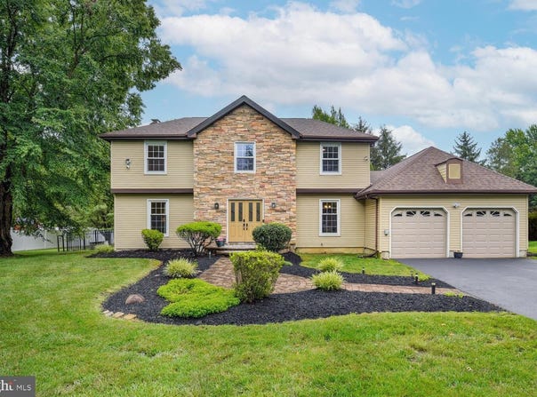 14 FINDLEY LANE, PRINCETON JUNCTION, NJ 08550