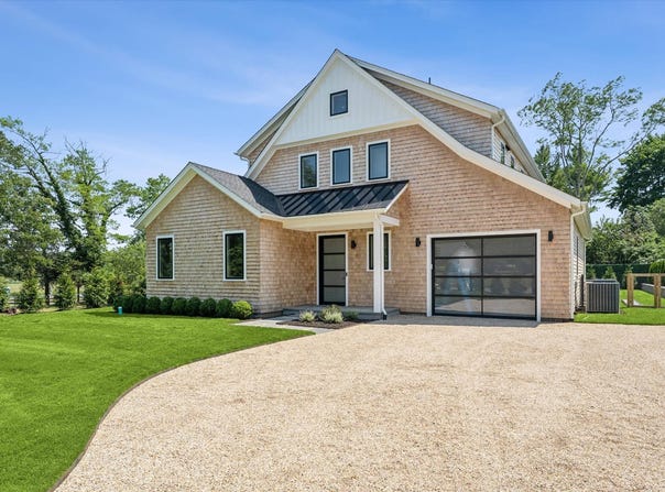 135 South Road, Westhampton, NY 11977