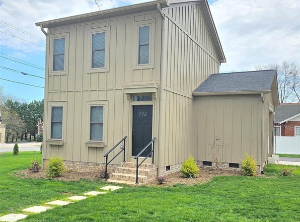774 8th Street NE, Hickory, NC 28601