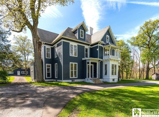 238 and 238 1/2 E Main Street, Westfield, NY 14787