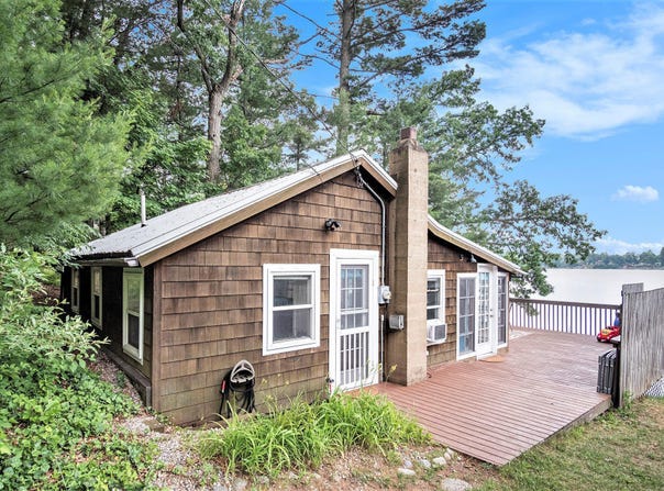 12591 Sassafras Drive NE, Greenville, MI 48838