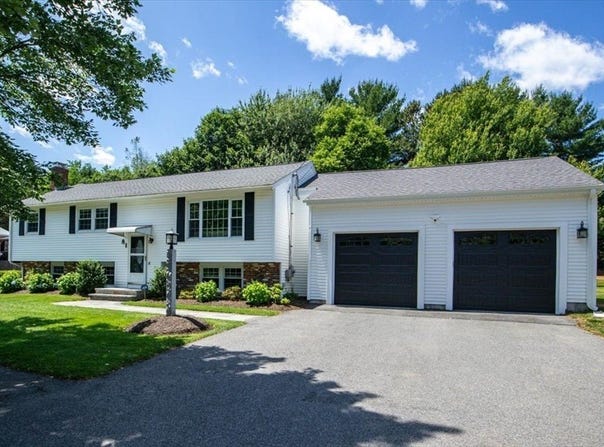 81 Powell St, Stoughton, MA 02072