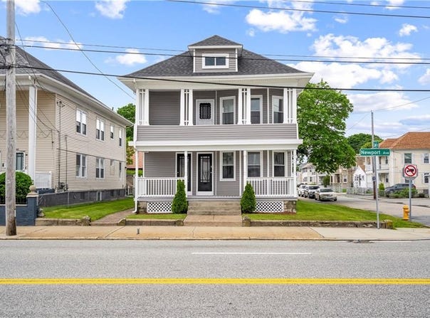 1362 Newport Avenue, Pawtucket, RI 02861