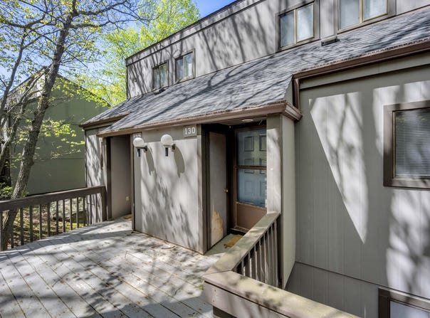 130 Cross Country Lane, Tannersville, PA 18372
