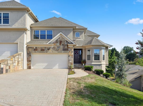 1026 Spy Glass Way, Knoxville, TN 37922