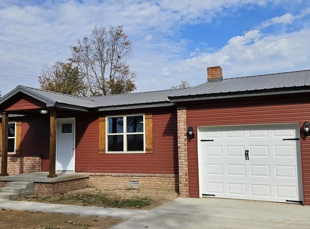 Corning, AR 72422