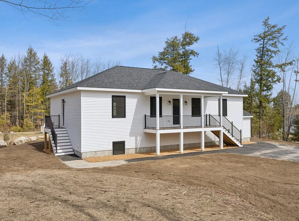 17 Ward Road, Sebago, ME 04029