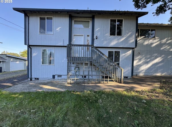 2050 3RD ST, Columbia City, OR 97018