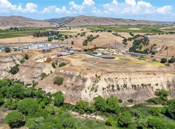 13060 River Bluffs (Lot 1) Lane, San Miguel, CA 93451