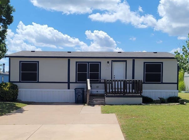 5036 Lake Arlington Rd, Fort Worth, TX 76119