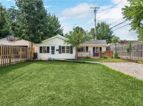 20969 Stanford, Fairview Park, OH 44126