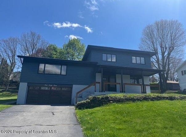 4 Leslie Drive, Scranton, PA 18505