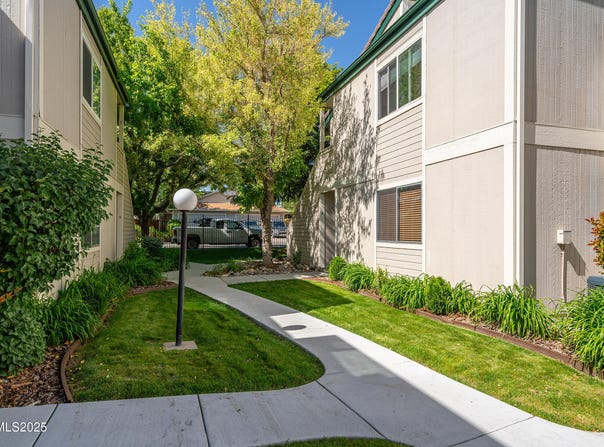 2627 Sunny Slope Drive, Sparks, NV 89434
