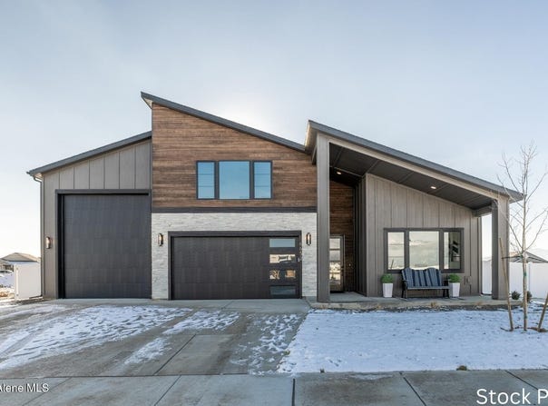 11559 N Entwistle Way, Rathdrum, ID 83858