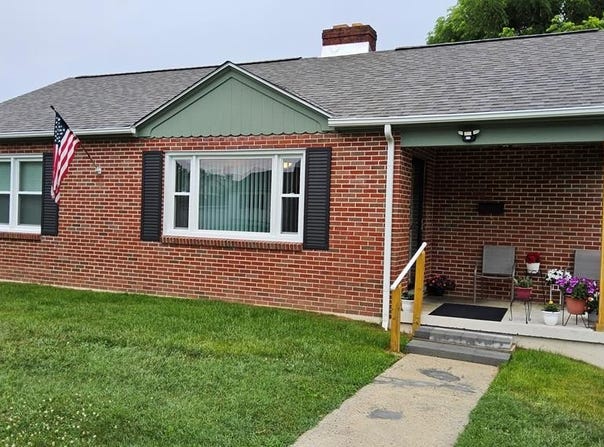 365 S 12th Street, Wytheville, VA 24382