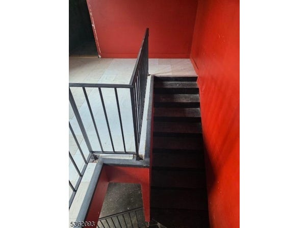 131 Brunswick St, Newark City, NJ 07114-1814