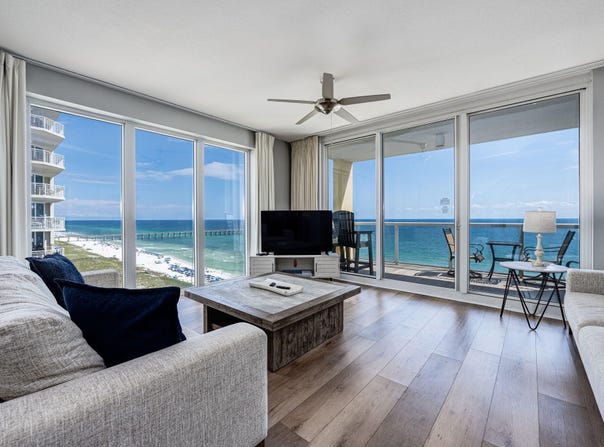 8477 Gulf Boulevard, Navarre, FL 32566