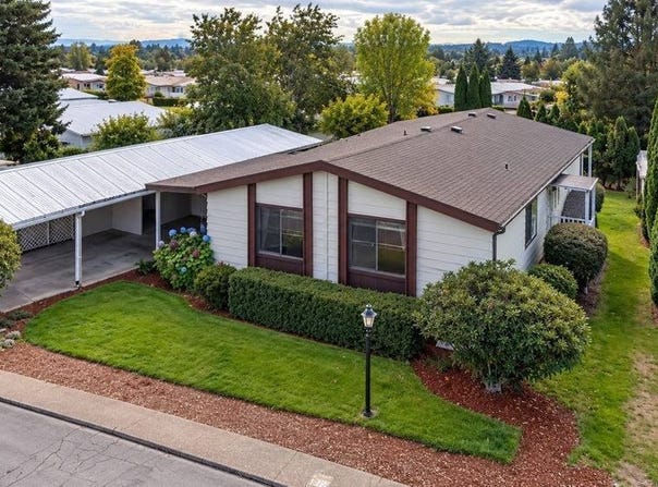 450 SE Lacreole, Dallas, OR 97338