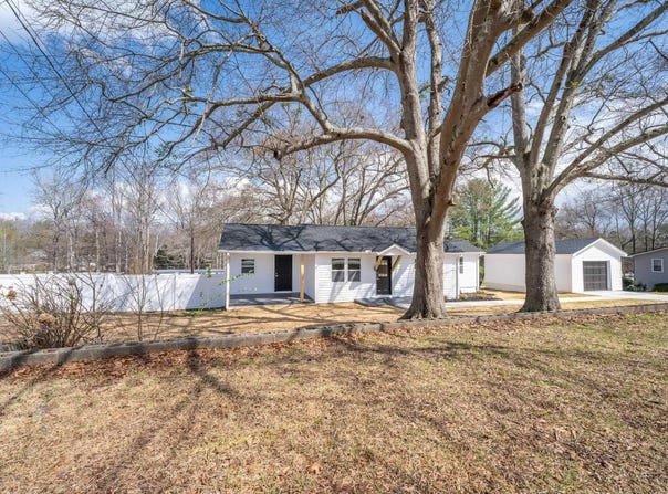 509 S Bomar Avenue, Landrum, SC 29356