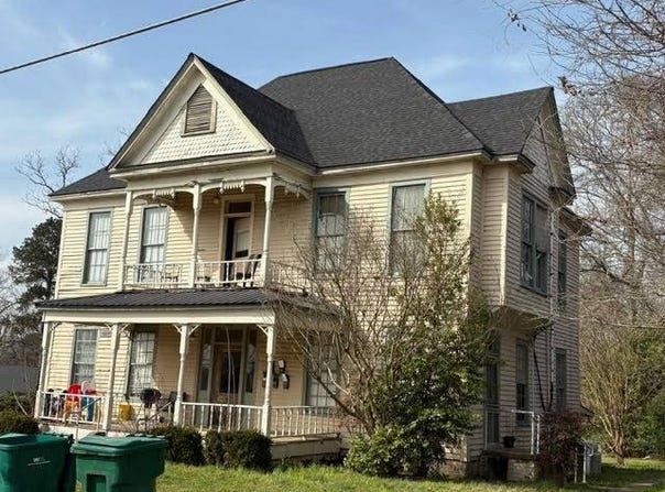 210  W Adams, kosciusko, MS 39090