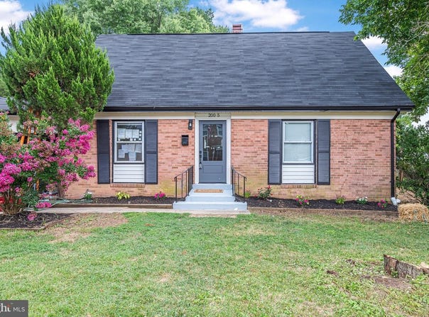 200 1/2 11TH ST, LAUREL, MD 20707