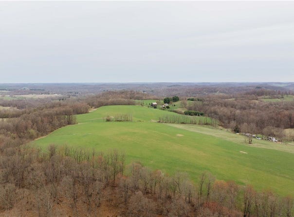 7146 Crowder Road SW, Sherrodsville, OH 44675