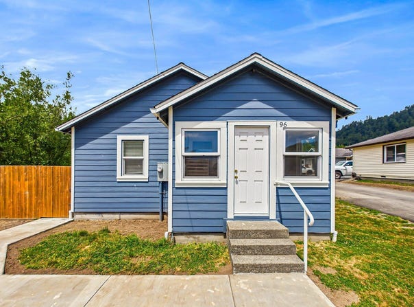96 Painter Street, Rio Dell, CA 95562