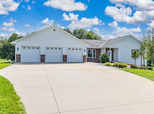 24127 391st Lane, Arlington, MN 55307