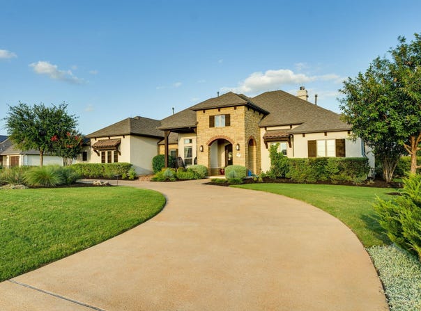 2800 Crystal Falls PKWY, Leander, TX 78641
