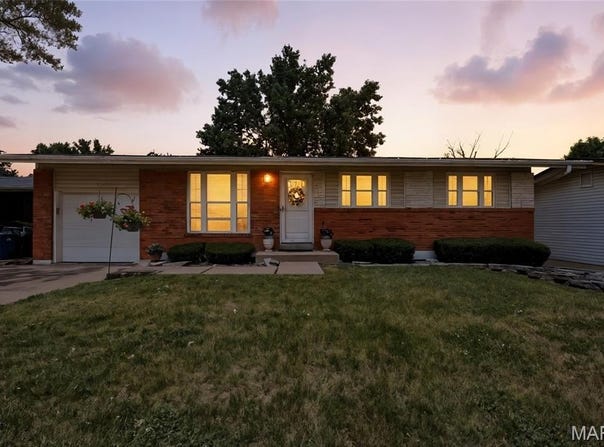 10949 Mugan Drive, St Louis, MO 63123