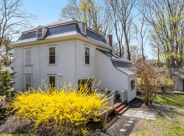 14 School Street, Sandwich, MA 02563