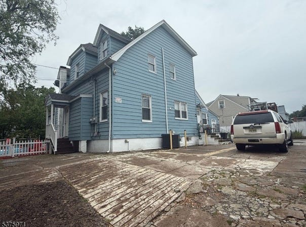 274 W Broadway, Paterson City, NJ 07522-1163