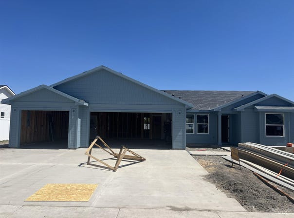 960 Campbell St, Vale, OR 97918