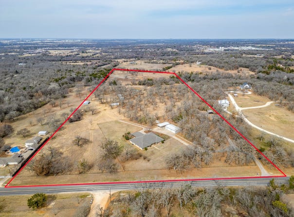 2137 Fm 3136, Cleburne, TX 76031