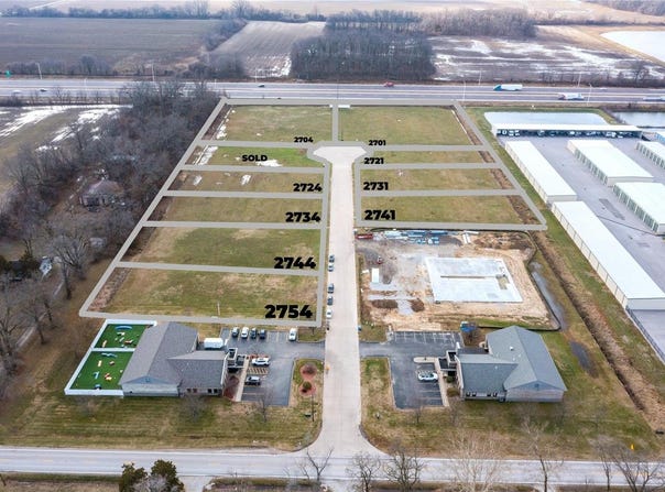 2704 Route 66 Business Park Drive, Edwardsville, IL 62025