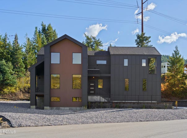 185 Crestview Drive, Park City, UT 84098