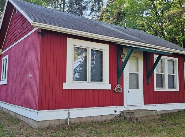 9915n HWY 51, Oma, WI 54534