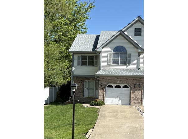 12 E 13th Street, Lombard, IL 60148
