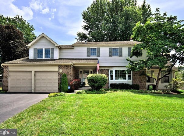 718 CHAMPLAIN DR, KING OF PRUSSIA, PA 19406