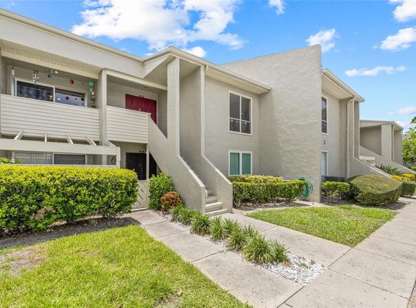 416 WINDRUSH BAY DRIVE, TARPON SPRINGS, FL 34689