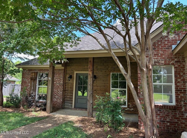 123 Kenzie Drive, Madison, MS 39110