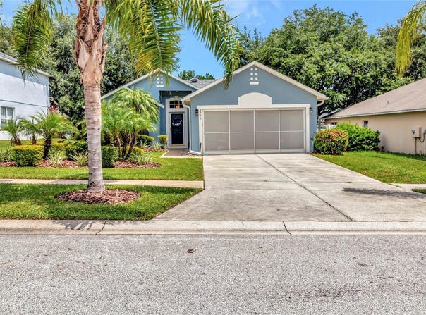2305 FOXTREE ROAD, TAVARES, FL 32778