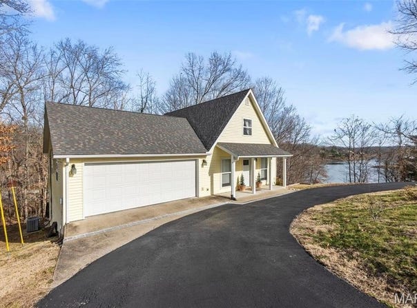 1451 Bella Vista Drive, Jackson, MO 63755