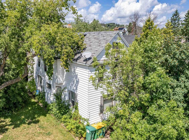 705 E 6th St, Duluth, MN 55805