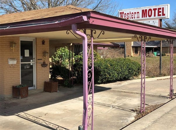 1201 E Texas Avenue, Mart, TX 76664