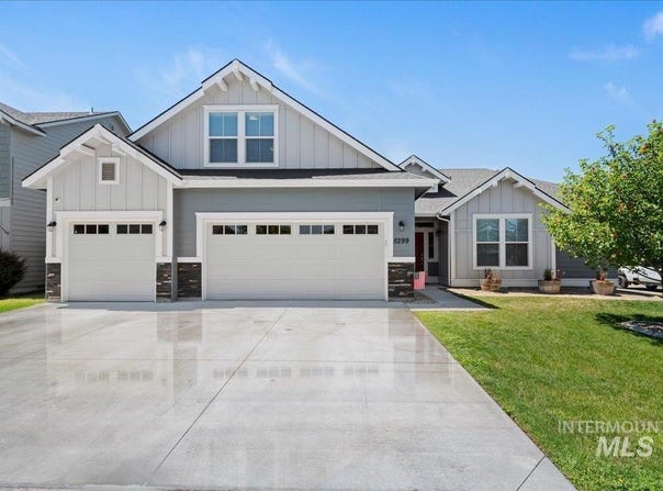 5299 N Zamora Way, Meridian, ID 83646