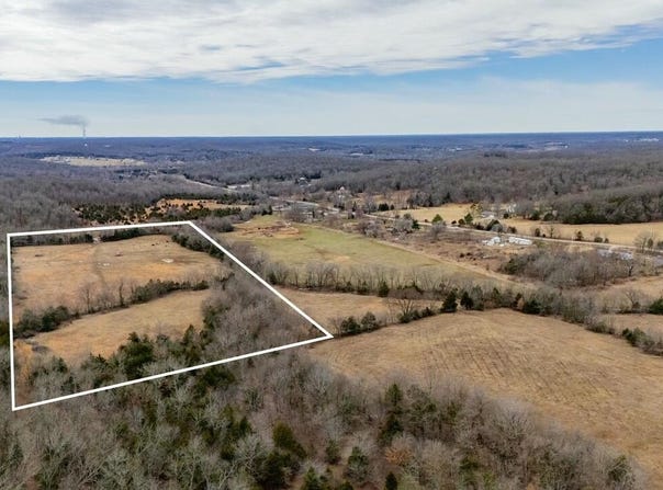 002 Highway H, Pleasant Hope, MO 65725