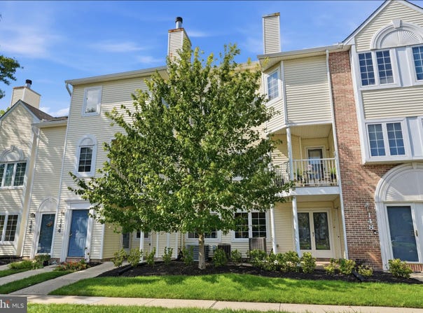 146 NAOMI Court, LEVITTOWN, PA 19057