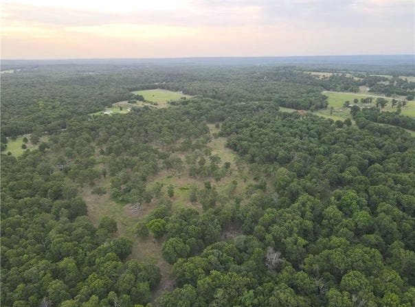 N 4450  RD, Locust Grove, OK 74452