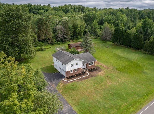5157 Orangeport Road, Clay, NY 13029